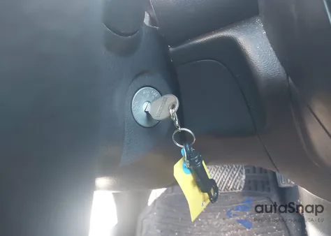 2019 Nissan Versa 1.6 S+ z USA, uszkodzony, nr VIN 3N1CN7AP7KL832348